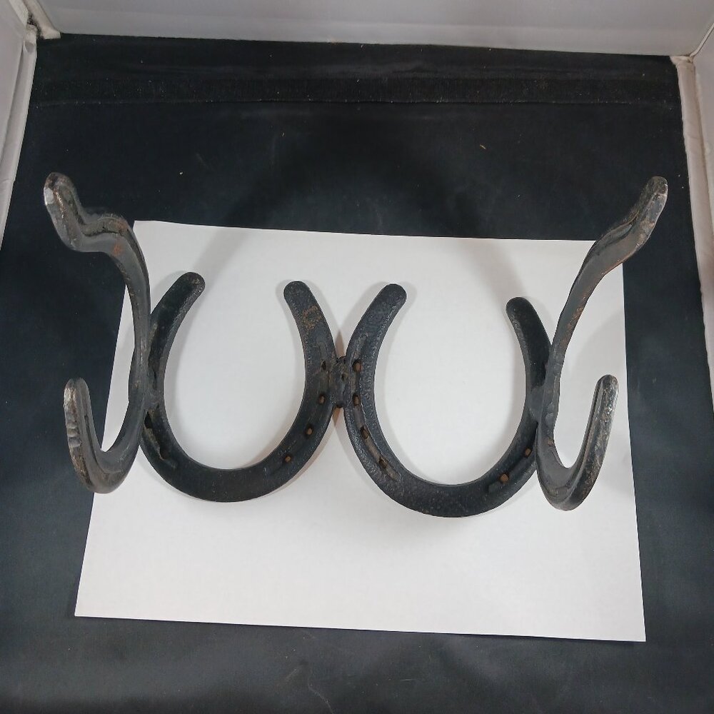 Vintage Horseshoe Wall Hanging Black Metal